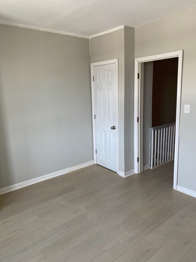 Building Photo - Large 3 bedroom in Germantown