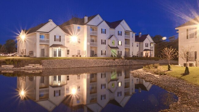 Building Photo - 7000 Quail Lakes Dr