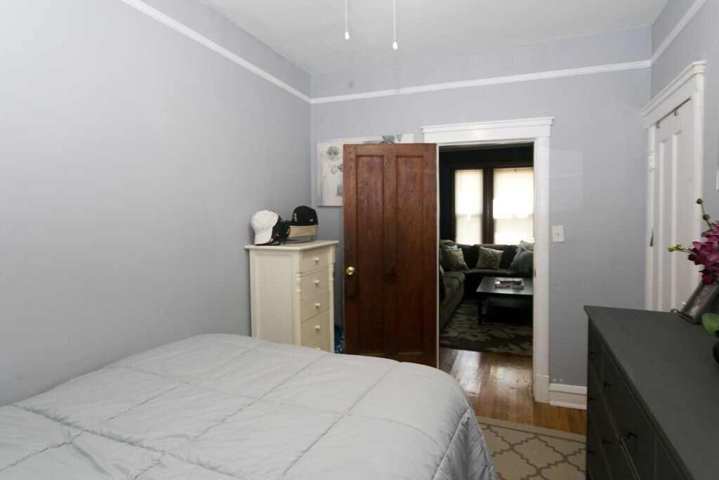 Building Photo - 3606 W Grace St