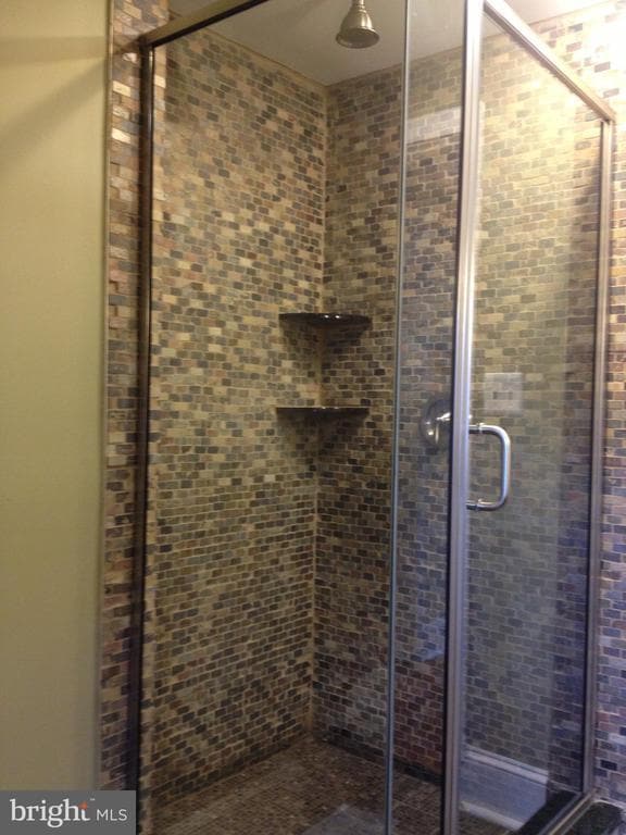 Building Photo - 214 E University Pkwy