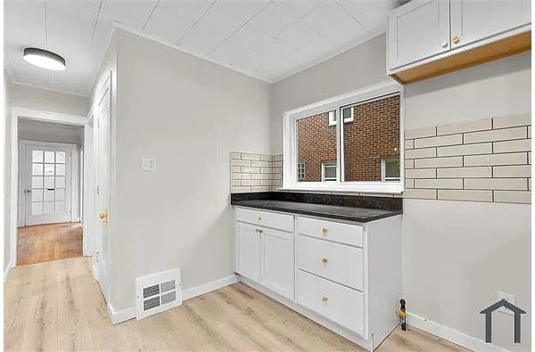 Building Photo - 17151 San Juan Dr