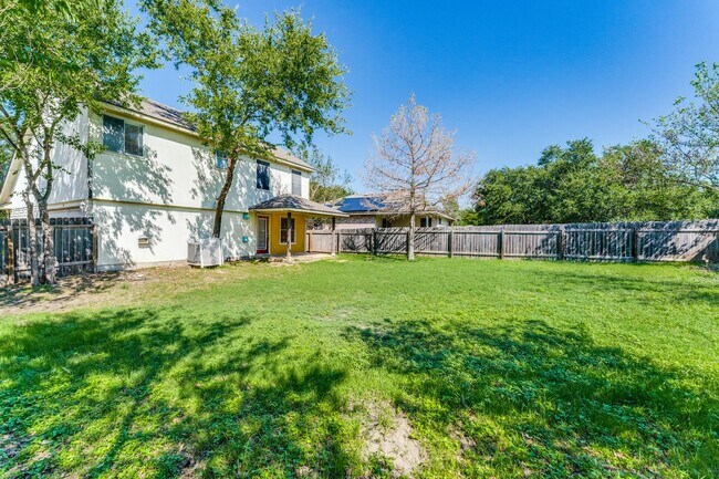 Building Photo - Recently updated home in Pflugerville