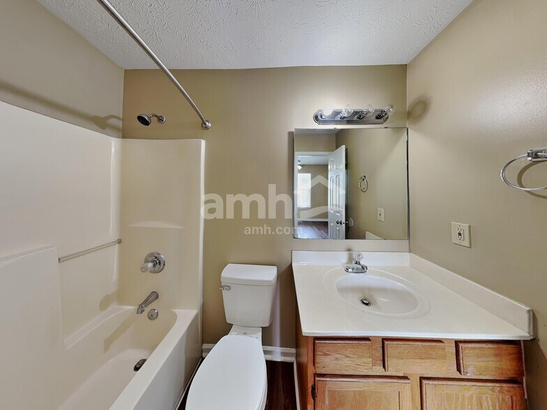 Building Photo - 6055 Polonius Ct
