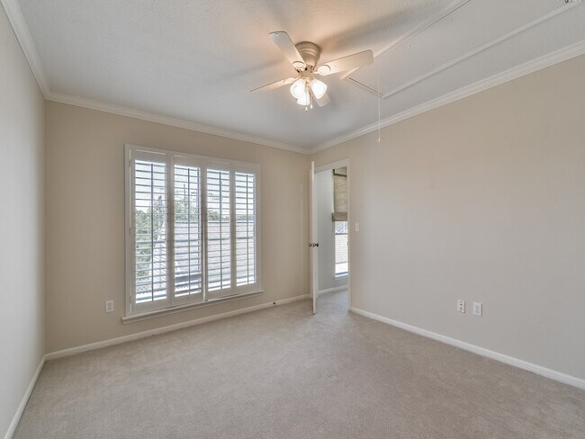 Building Photo - 9406 Bassoon Dr