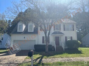 Building Photo - Beautiful 3 Bedroom 2 Car-Garage Home w/ H...