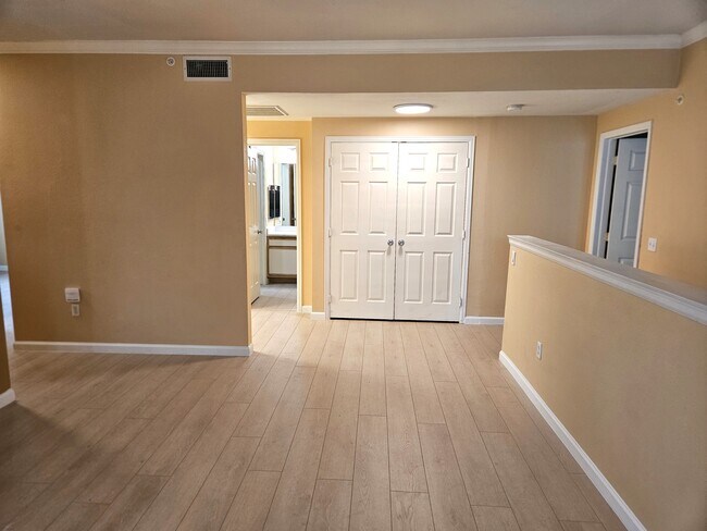 Building Photo - 7442 S Quail Cir