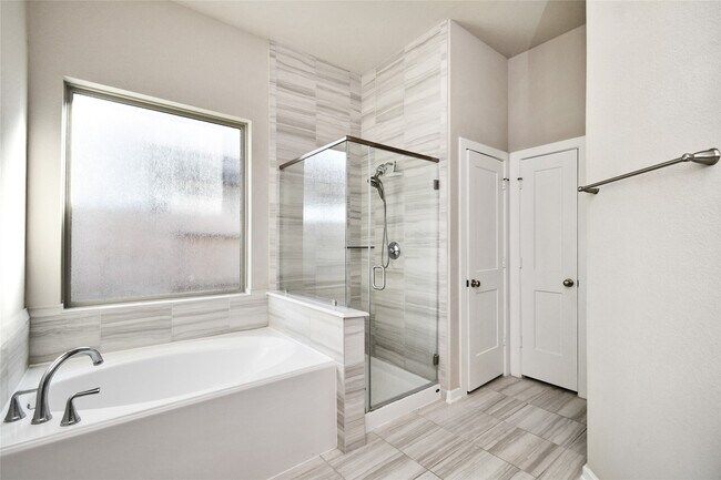 Building Photo - 939 Malibu Shr Ln