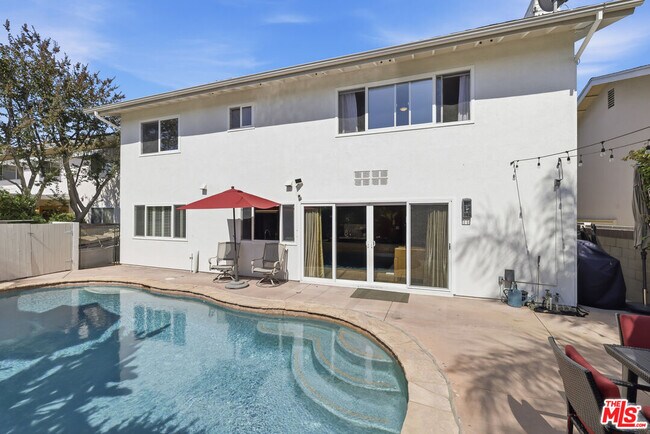 Building Photo - 5507 Bluebell Ave