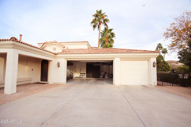 Building Photo - 3306 E Jaeger Cir