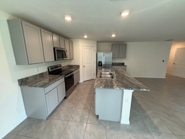 Building Photo - Newly built 3 bedroom home in a quiet Cul-de-sac