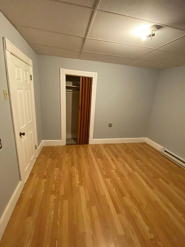 Building Photo - 18 Fairbanks St