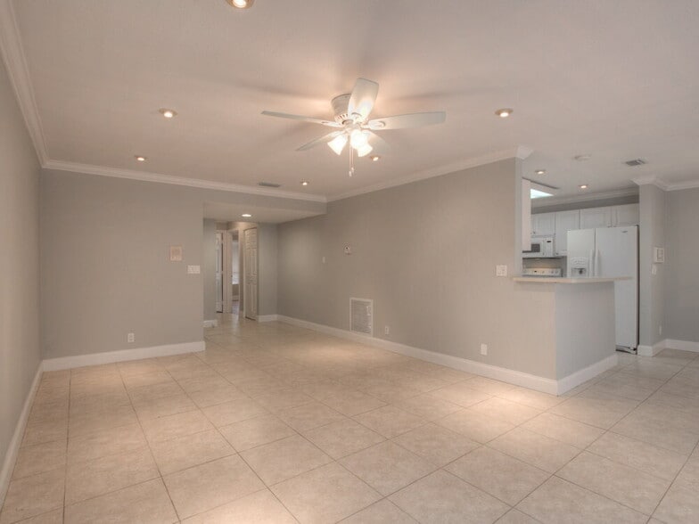 Building Photo - 8741 Cleary Blvd