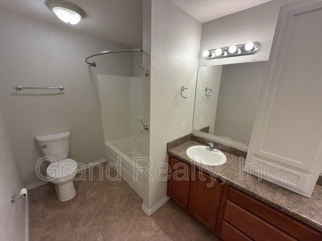 Building Photo - 4221 Jernigan Rd