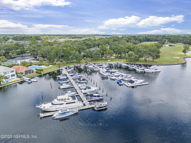 Building Photo - 13600 Emerald Cove Ct