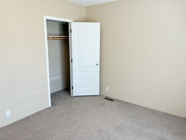 Building Photo - Beautiful 3 Bed, 2 Bath Home in Idaho Falls, Idaho!