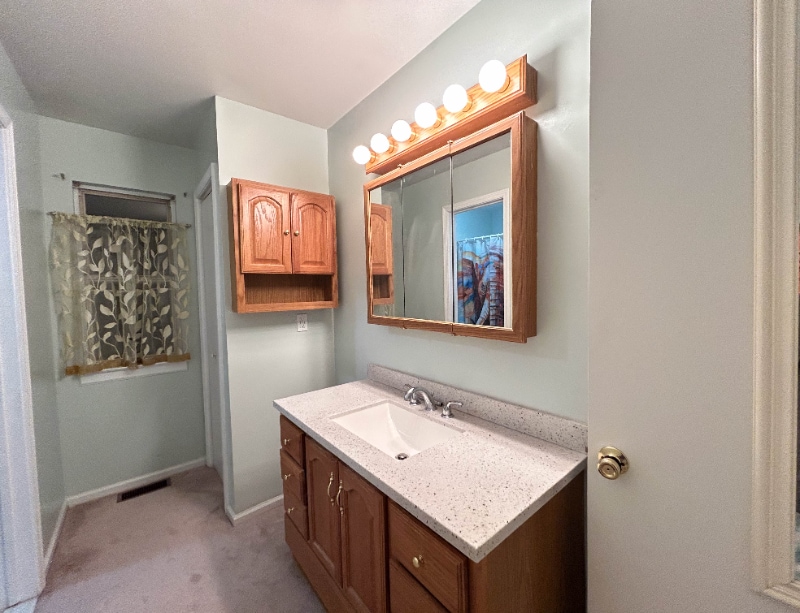 Building Photo - 79 Renaissance Ln