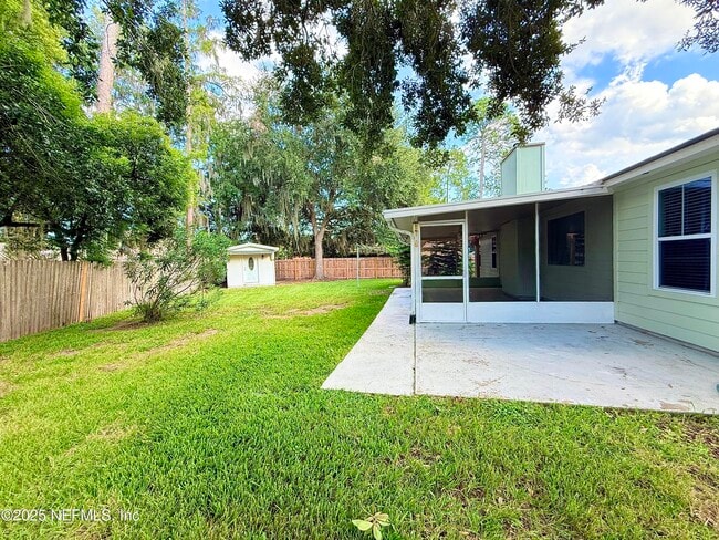 Building Photo - 10373 Windfern Ct N
