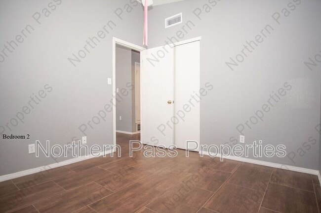 Building Photo - 3717 Tierra Zafiro Dr