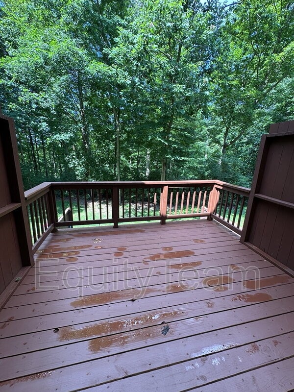 Building Photo - 753 Woodlyn Dr S