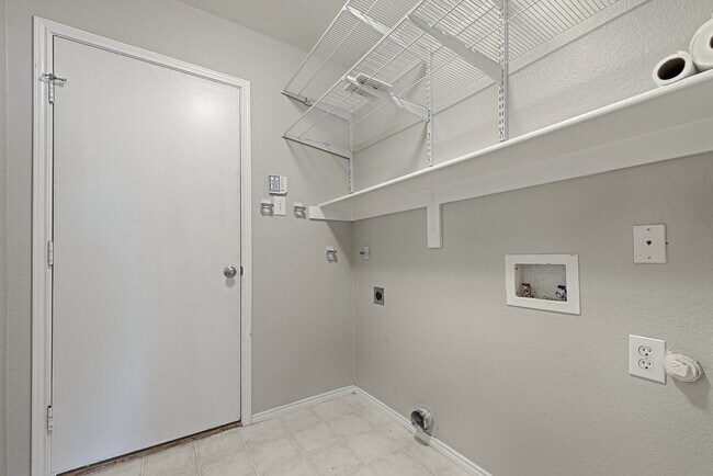 Building Photo - 2804 Hudson Crossing