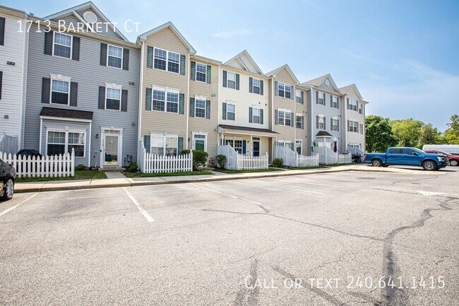 Building Photo - 1713 Barnett Ct
