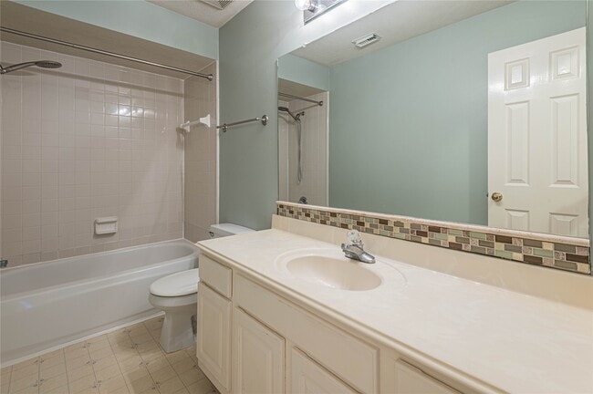 Building Photo - 3126 Waters Way Dr