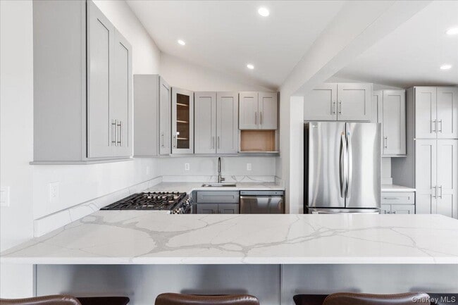 Building Photo - 73 W Tiana Rd