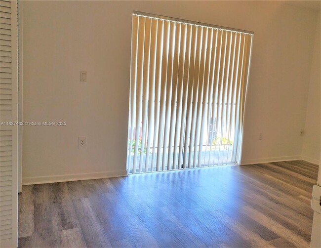 Building Photo - 311 SW 110th Ave