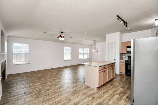 Building Photo - 10311 Caribou Cv
