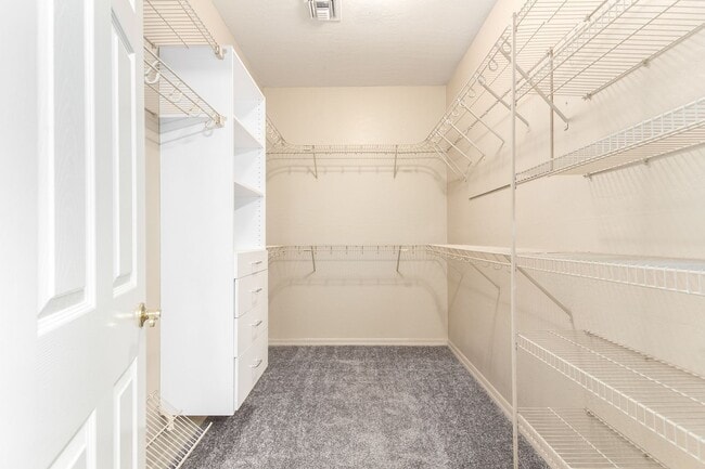 Building Photo - Coming Soon! Spacious Home & Yard with RV ...