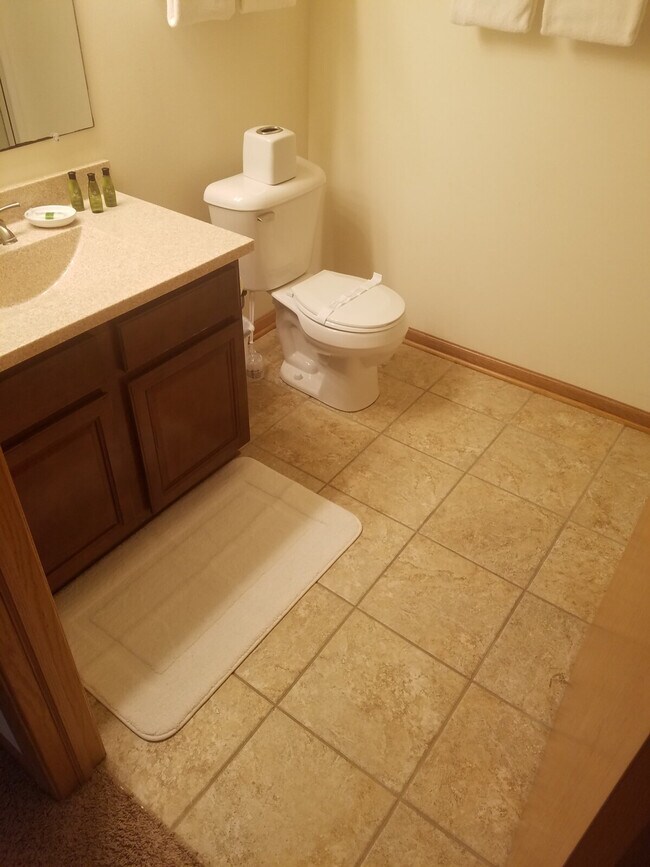 Building Photo - 2309 Deer Park Dr