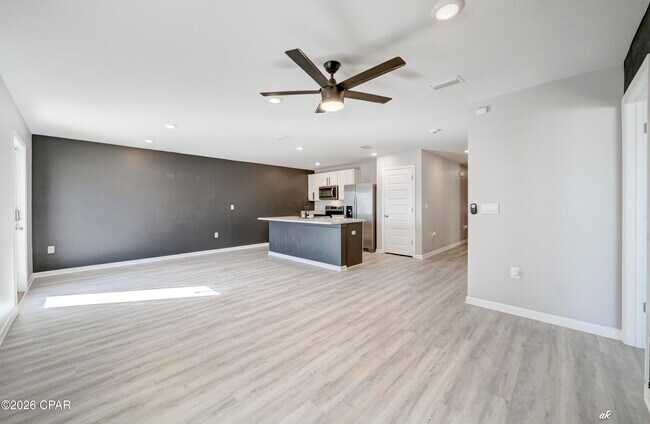 Building Photo - 4920 Shurer Ln