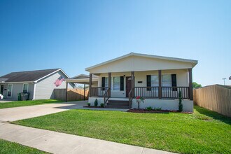 Building Photo - 807 E Mesquite Ln
