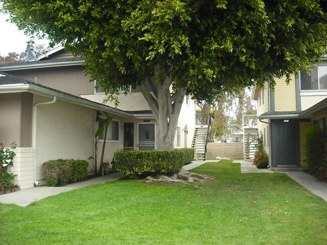 Primary Photo - Move Right In - Nicely upgraded single sto...