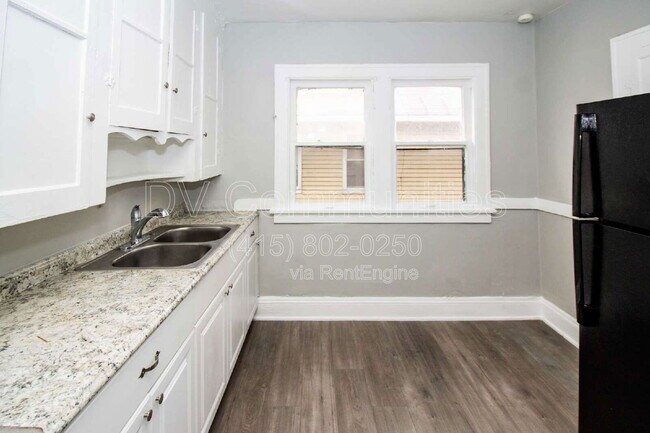 Building Photo - 14112 Edgewood Ave