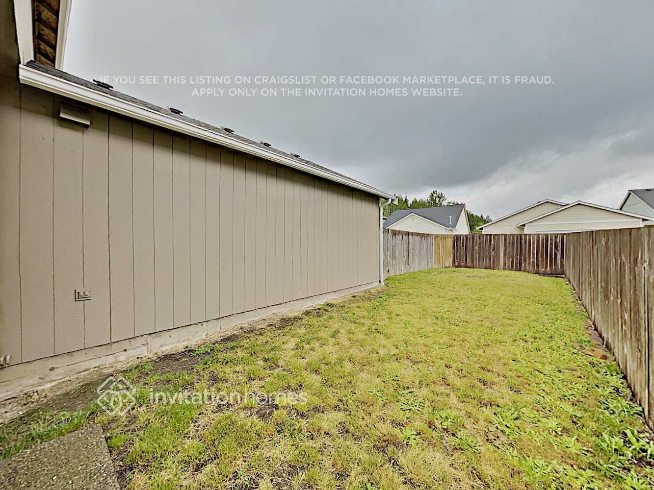 Building Photo - 17914 Panorama Blvd E