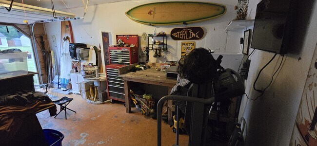 Building Photo - 1261 Eaglewood Dr