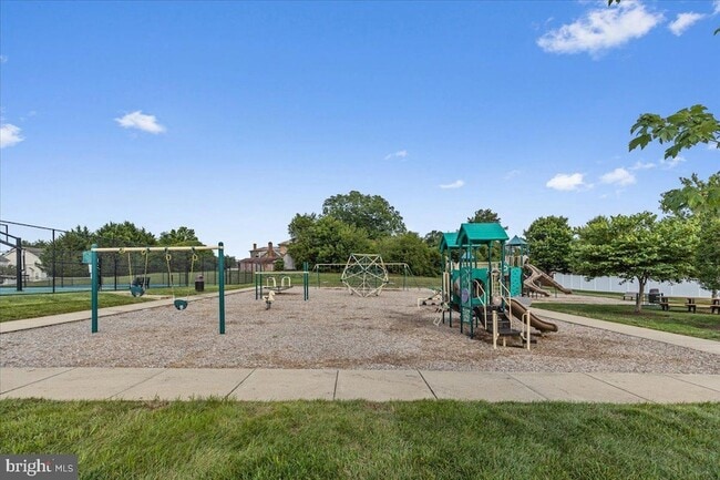 Building Photo - 23650 Coventry Dr