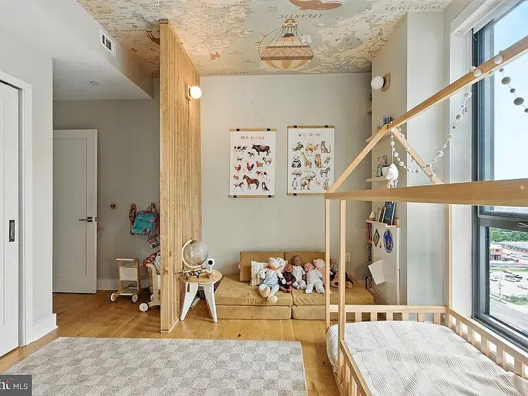 Secondary Bedroom - 1211 Van St SE