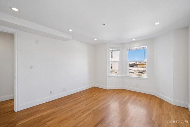 Building Photo - 641 Natoma St