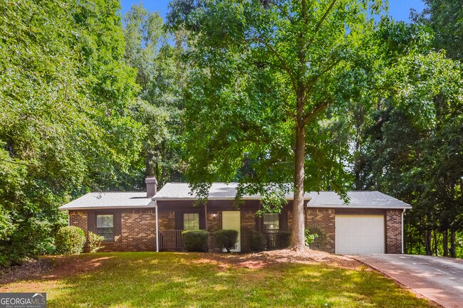 Primary Photo - 4585 Old Lake Dr