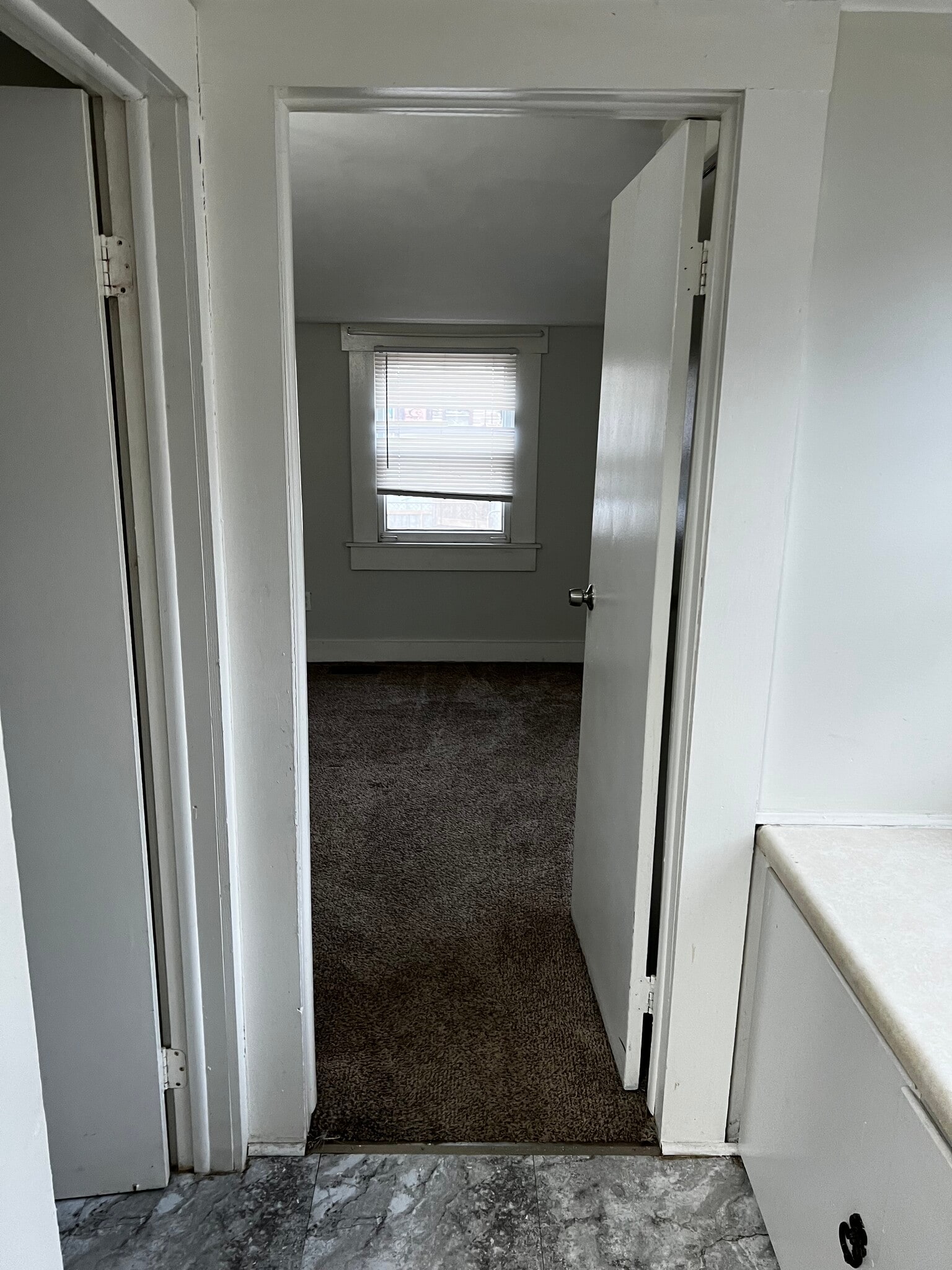 Building Photo - 19 E James St