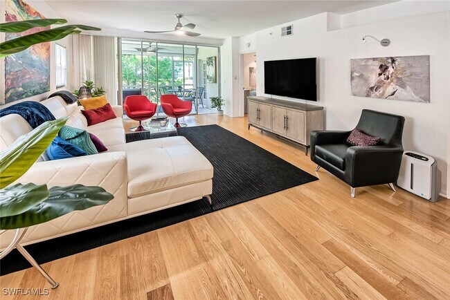 Building Photo - 6910 Satinleaf Rd N