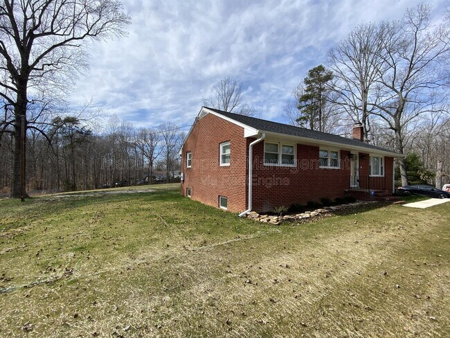 Building Photo - 15101 Spotswood Furnace Rd