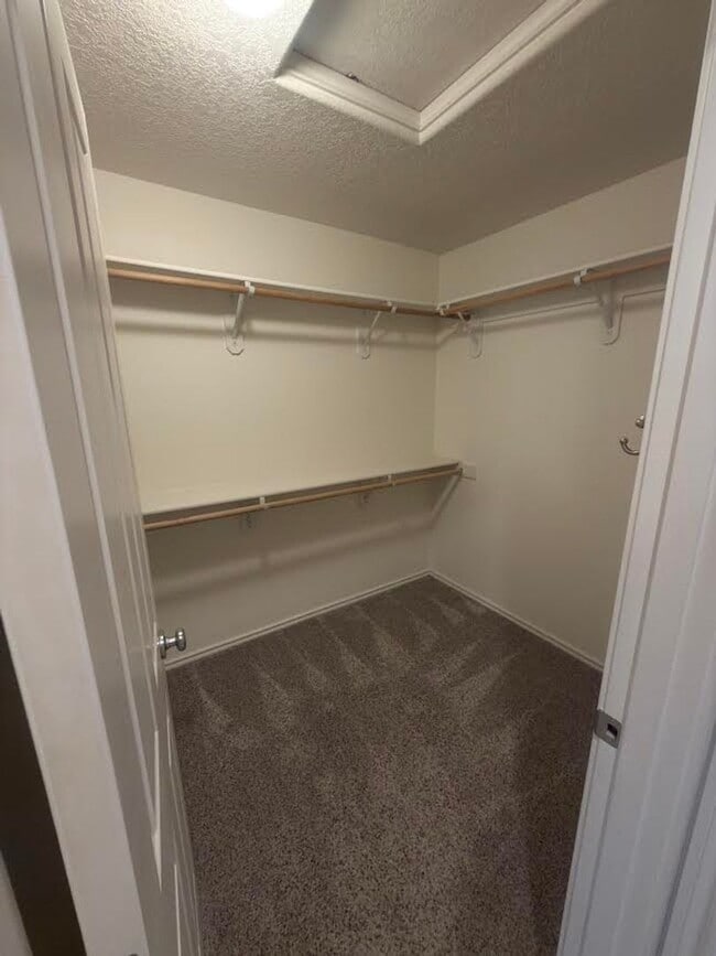 Building Photo - Beautiful Townhome Available in Prestigious Arbor Woods at Murrayhill