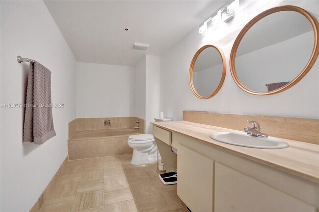Building Photo - 1201 S Ocean Dr
