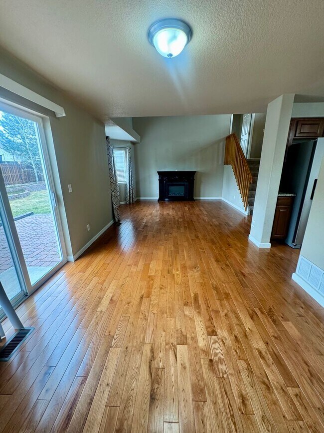 Building Photo - 5 Bedroom Home in Stetson Hills