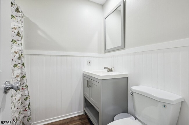 Building Photo - 41 Mt Kemble Ave