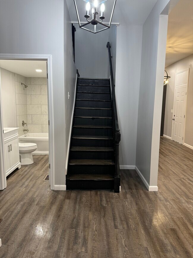 Entry Hall - 206 S 16th St
