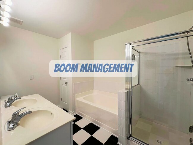 Building Photo - 331 Gilman Ln